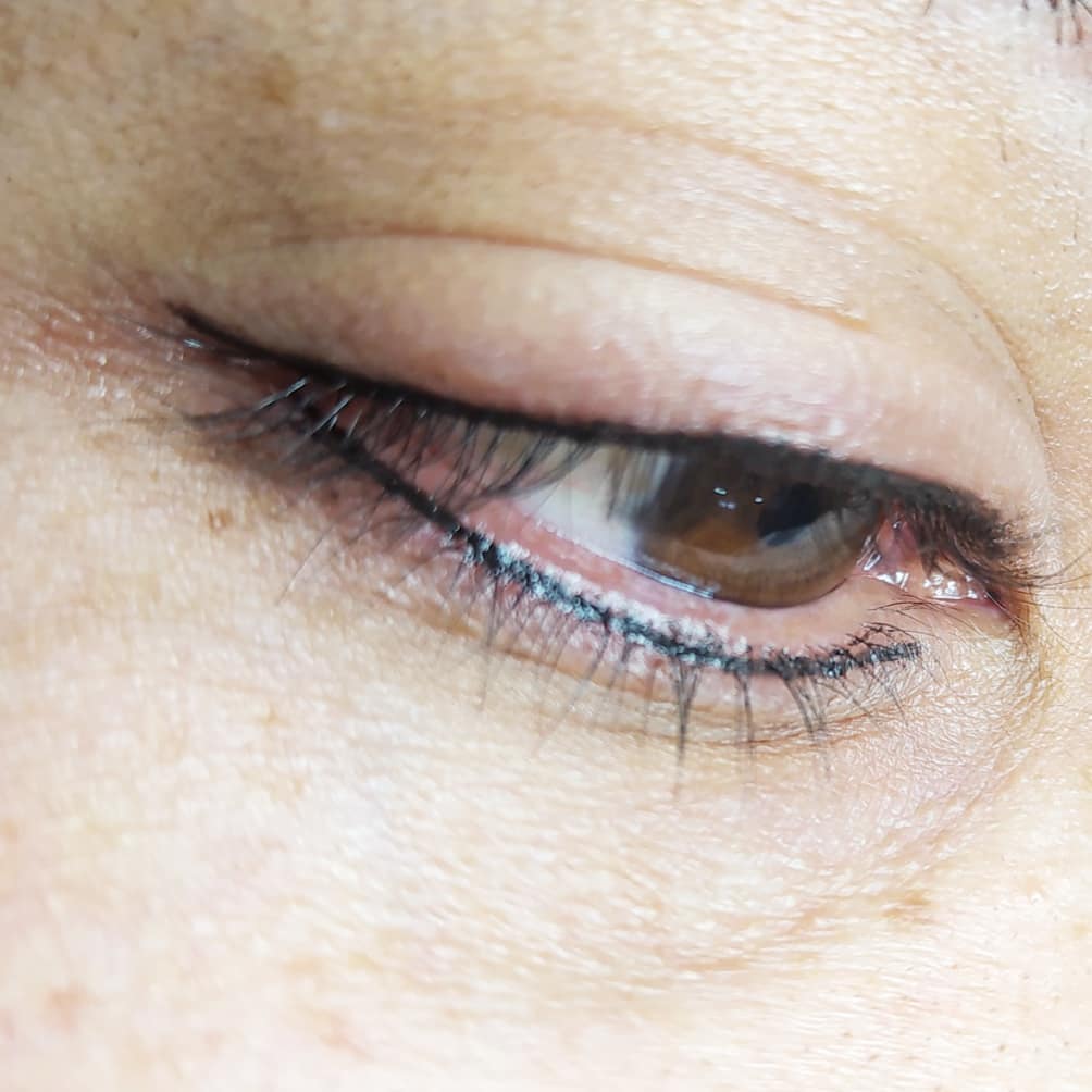 بن مژه بالا و خط چشم پایین